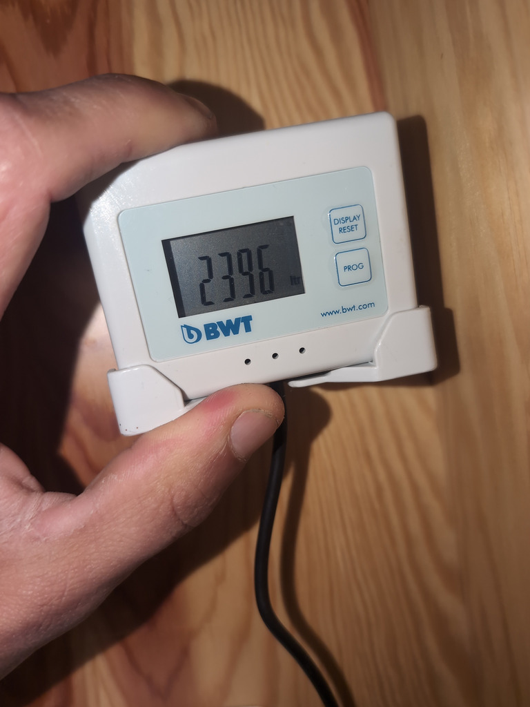Průtokoměr BWT pro měření vody při servisu kávovaru